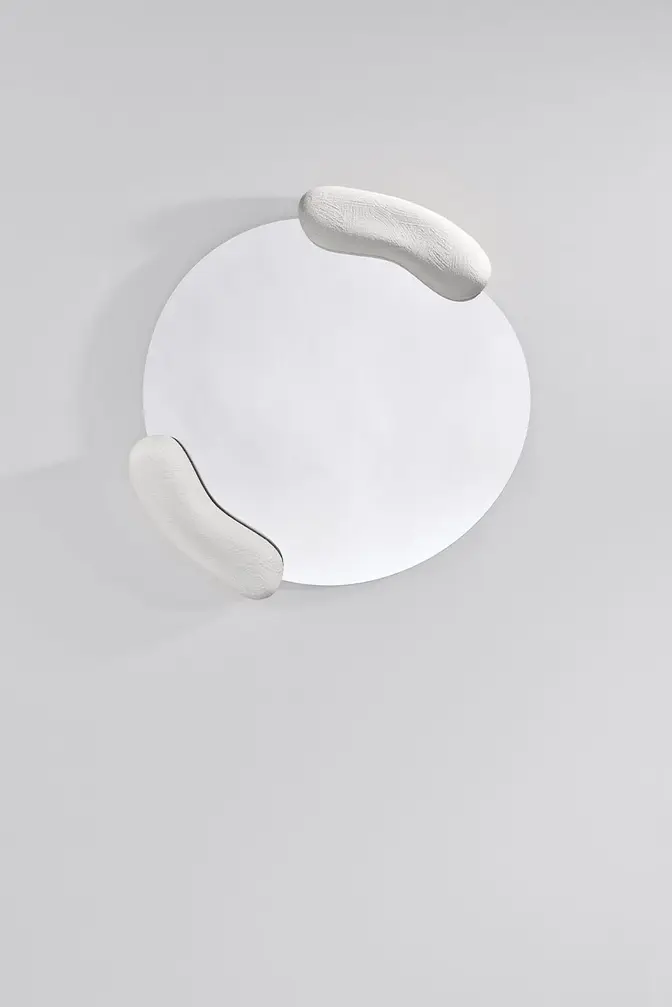 Calco White Round by Esther Everaert