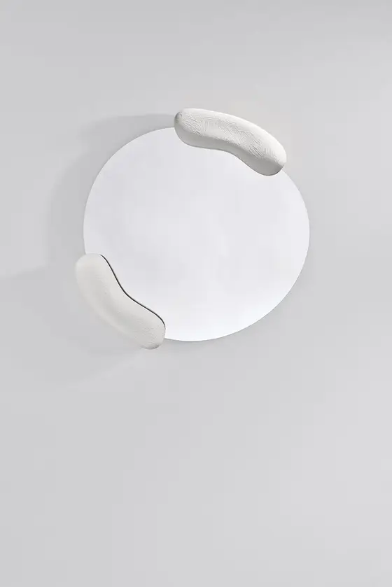 Calco White Round by Esther Everaert