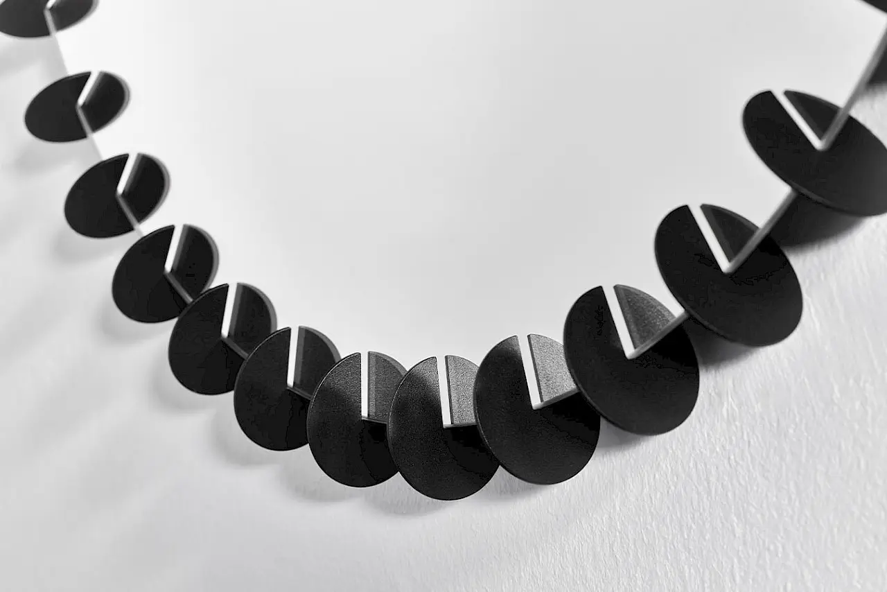 Ray Black S by Jeffrey Huyghe – Ansicht 3