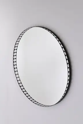 Reel by Jeffrey Huyghe