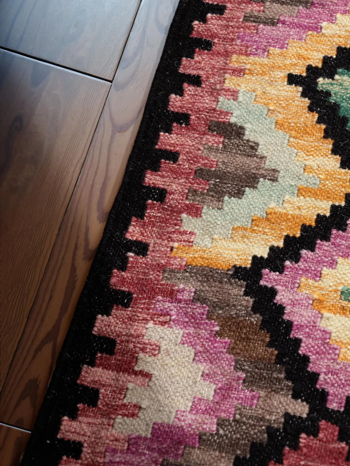 Hanse Home Kamal Afghan Kelim Teppich Zara Schwarz Multifarben – Ansicht 3