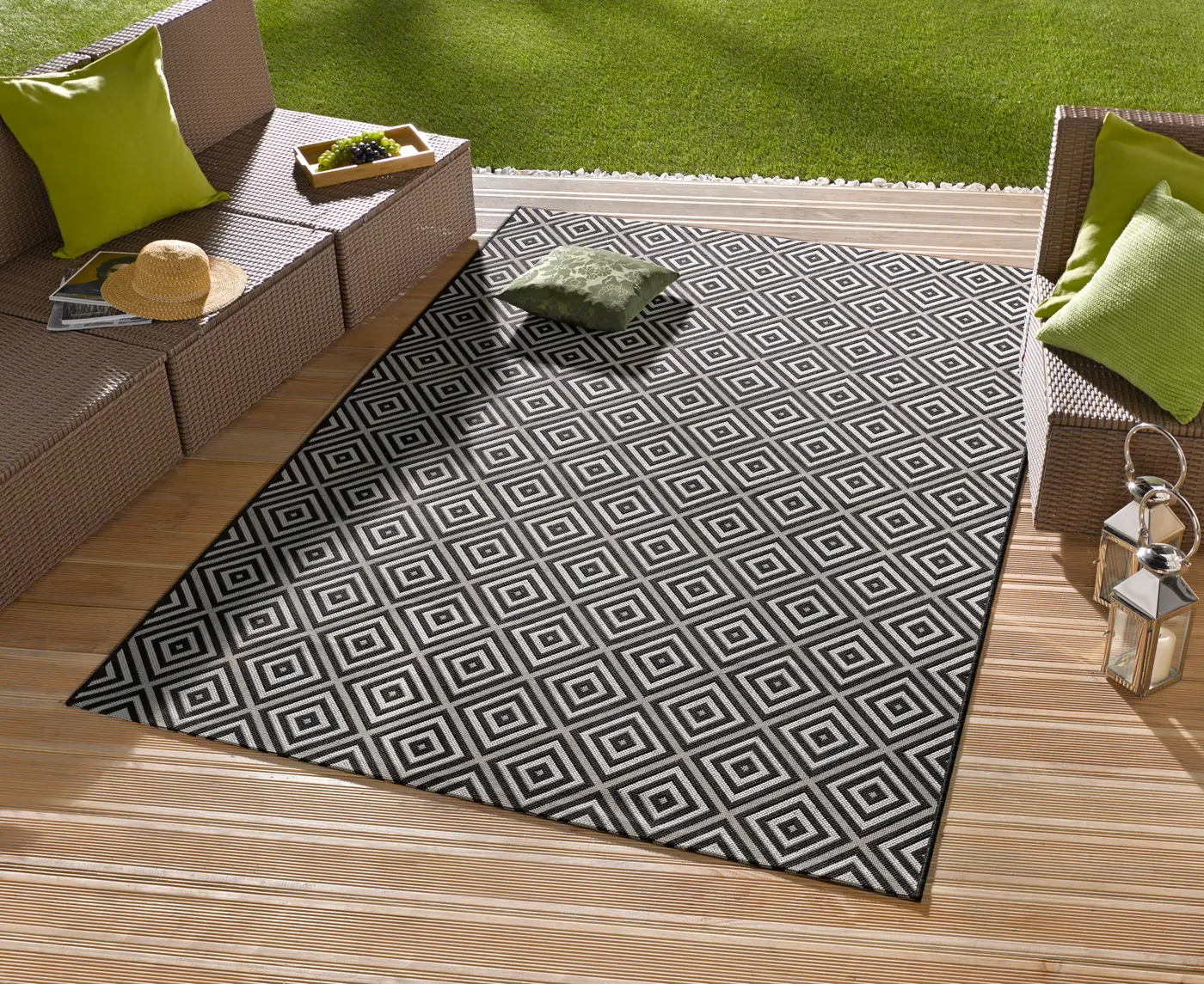 Hanse Home Meadow In- & Outdoorteppich Karo Schwarz – Ansicht 2