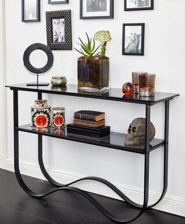 Gewellter Beistelltisch