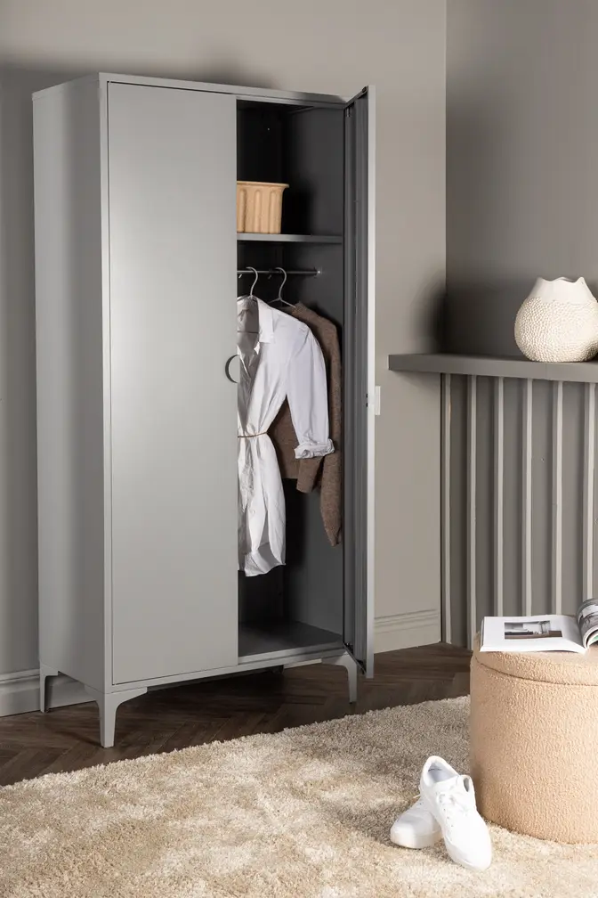 Piring-Garderobe