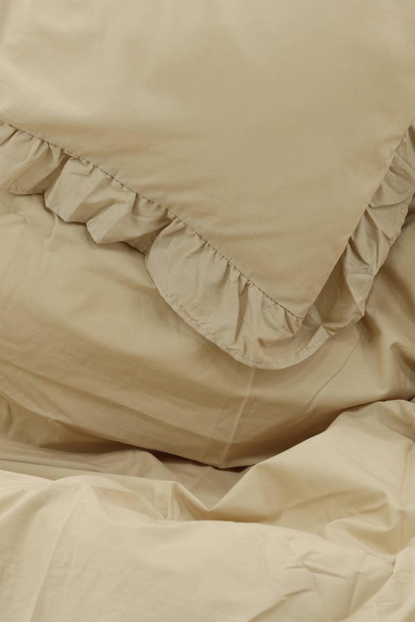 Levi-Bett-Set