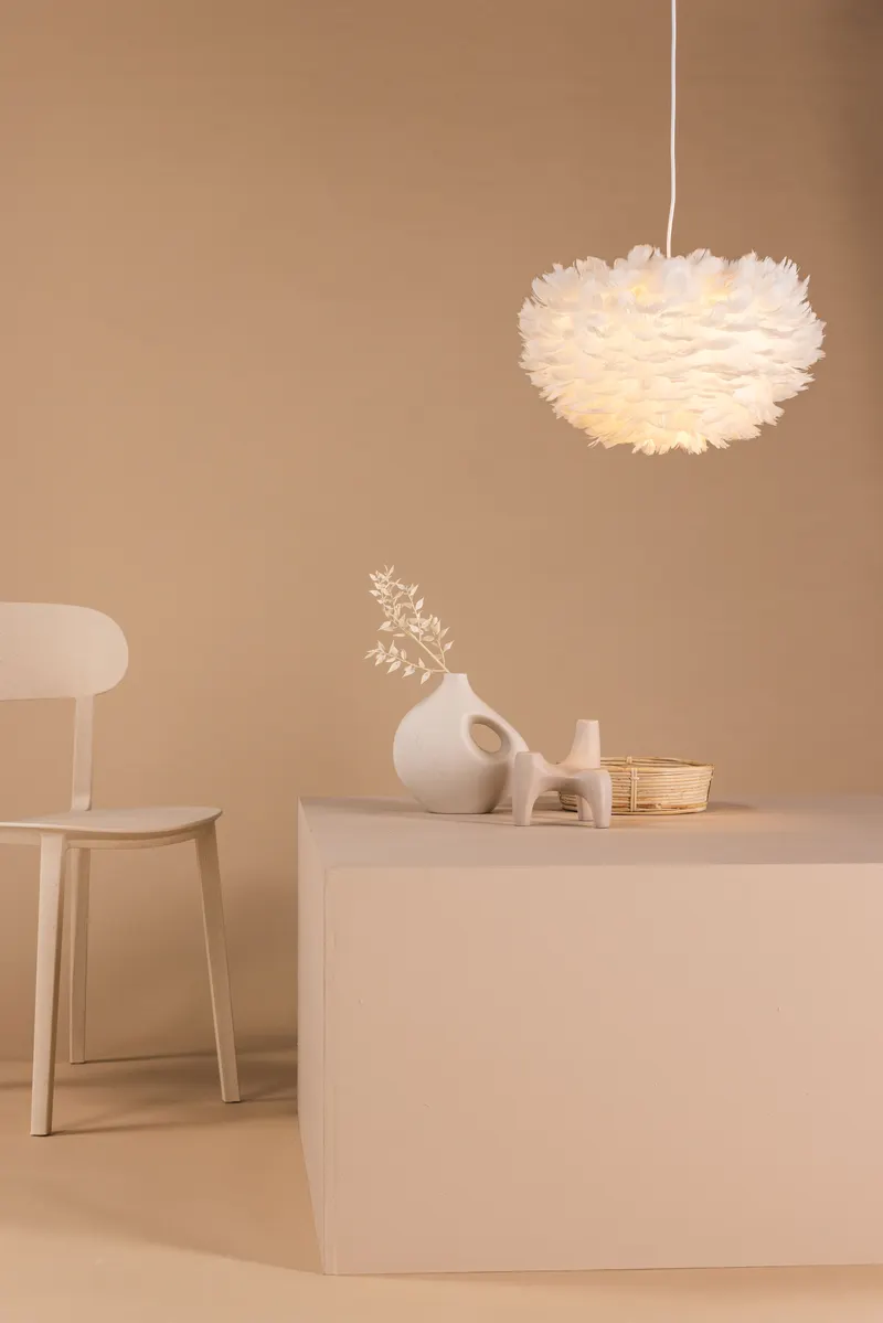 Nicola - Mittlere Beleuchtung