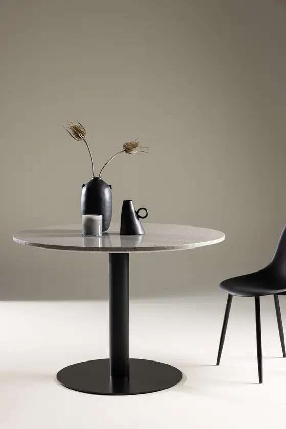 Razzia Tisch