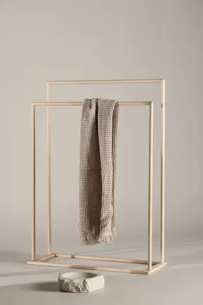 Alva Hanger