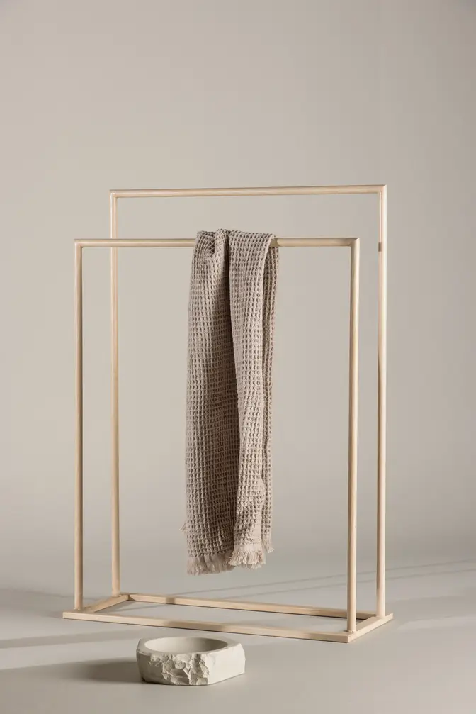 Alva Hanger