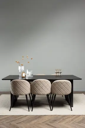 Dining Set Vail mit den Stühlen Velvet