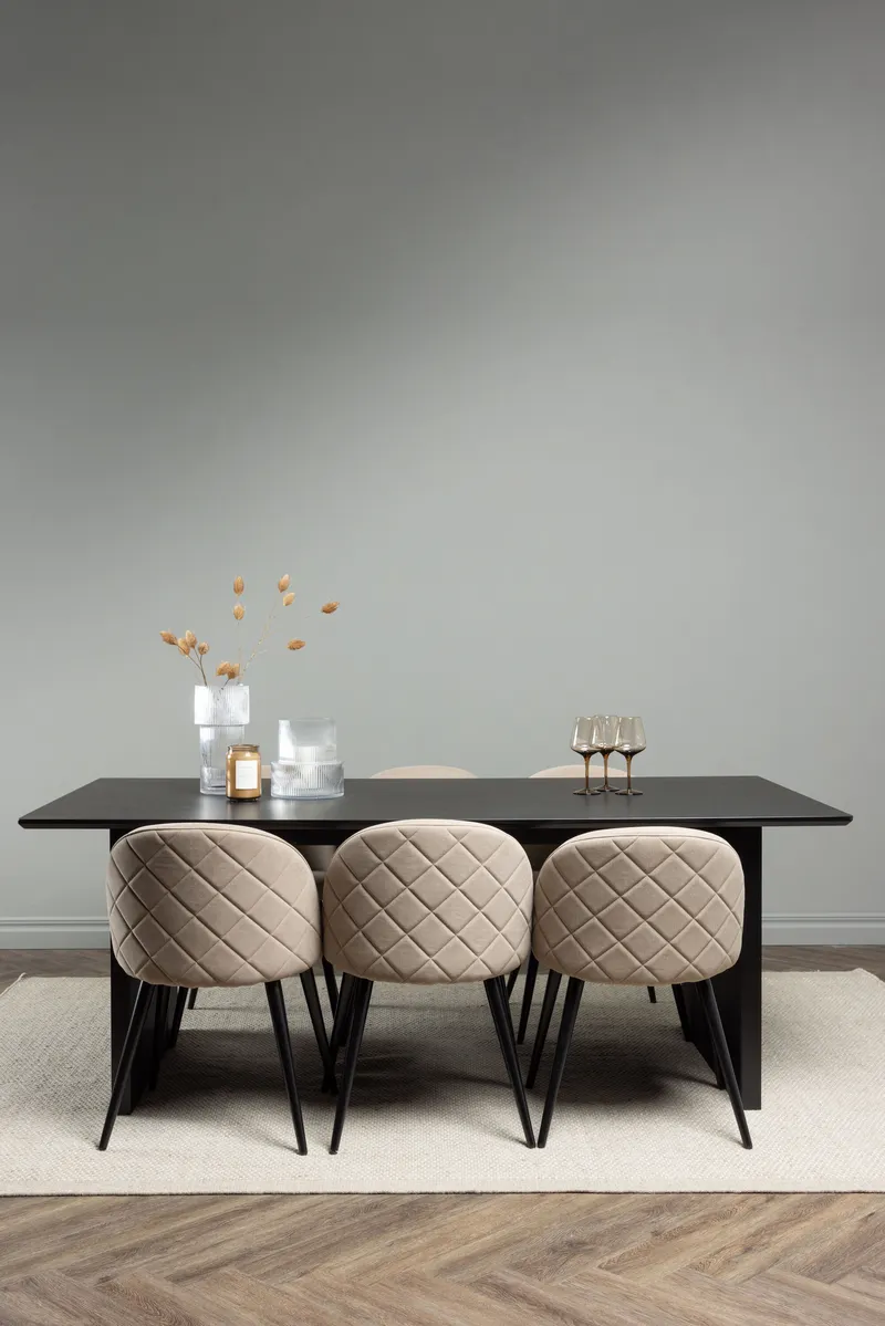 Dining Set Vail mit den Stühlen Velvet