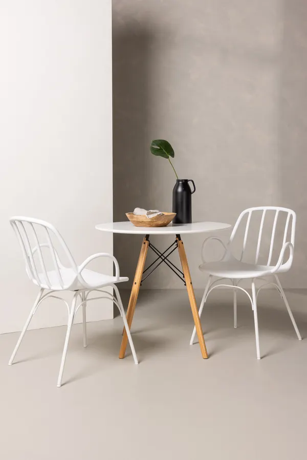 Danburi Esstisch mit Dyrön Stühlen