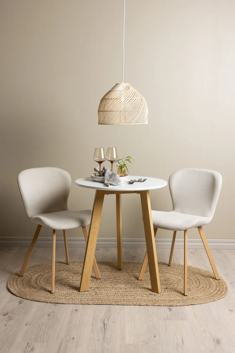 Esstischgarnitur Leonora mit den Stühlen Lilja