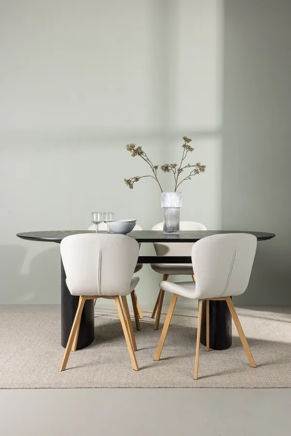 Esstischgarnitur Isolde mit den Stühlen Lilja
