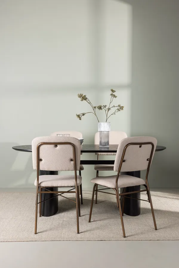 Esstischgarnitur Isolde mit den Stühlen Seda