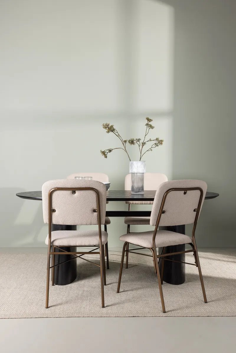 Esstischgarnitur Isolde mit den Stühlen Seda