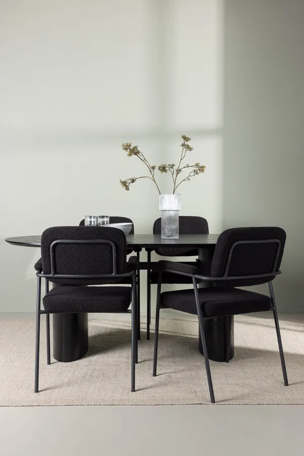 Esstischgarnitur Isolde mit den Stühlen Gestern