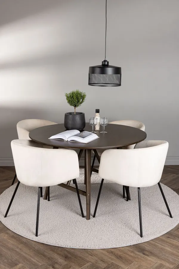 Esstischgarnitur Kaseindon mit den Stühlen Berit