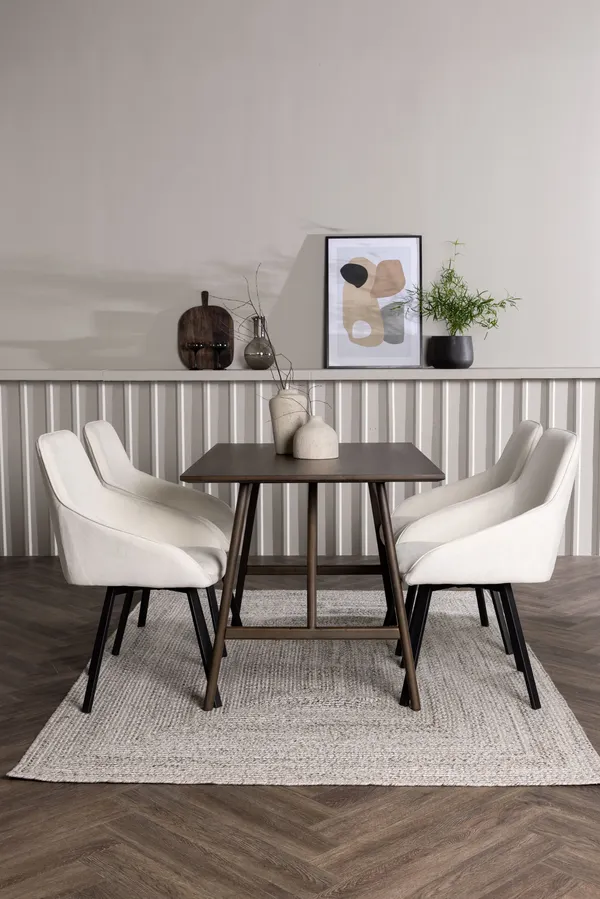 Esstischgarnitur Kaseindon mit den Stühlen Rosie