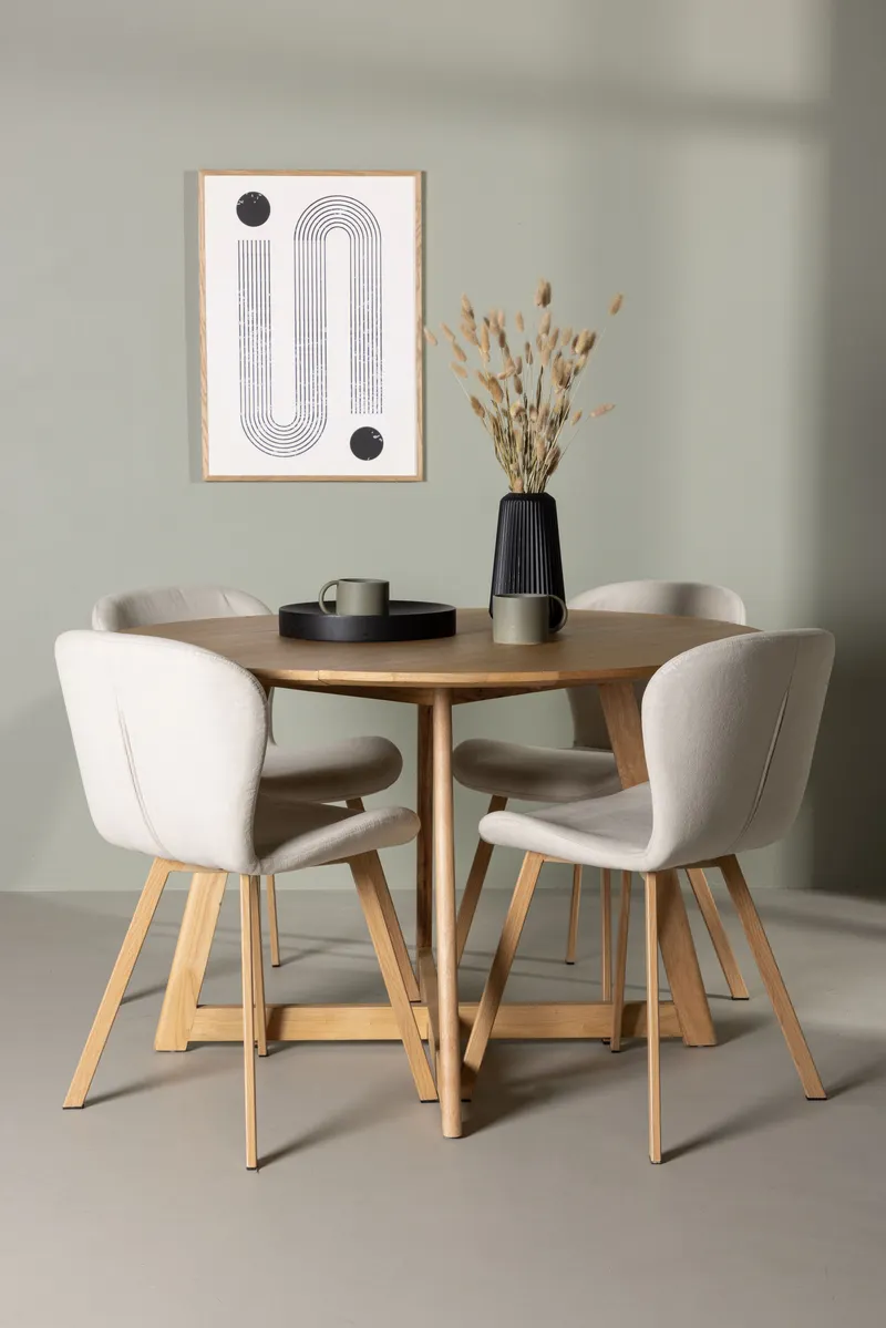 Esstischgarnitur Yadikon mit den Stühlen Lilja