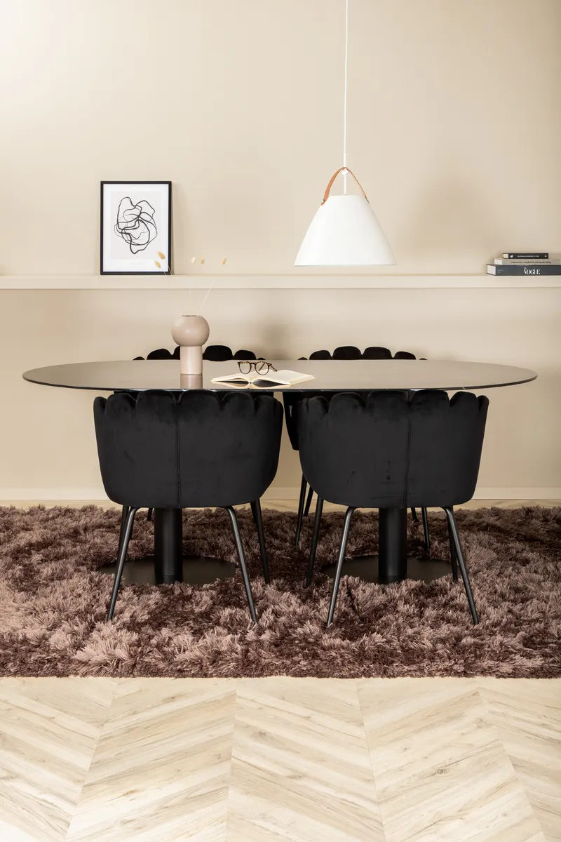 Pillan Oval Esstischgarnitur