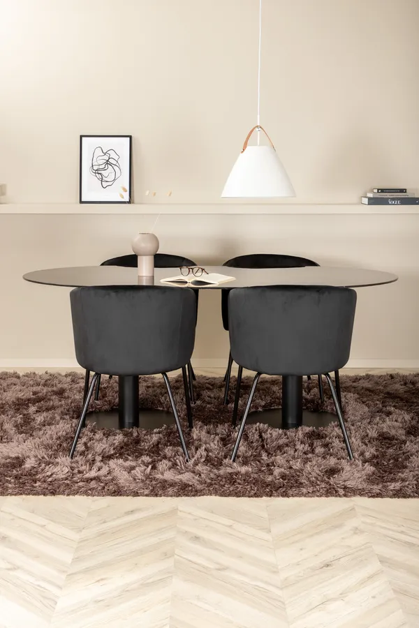 Pillan Oval Esstischgarnitur