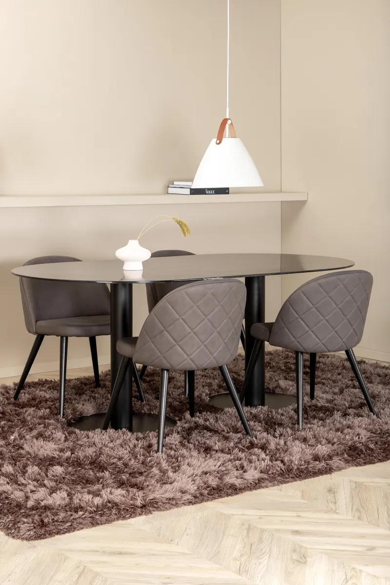 Pillan Oval Esstischgarnitur